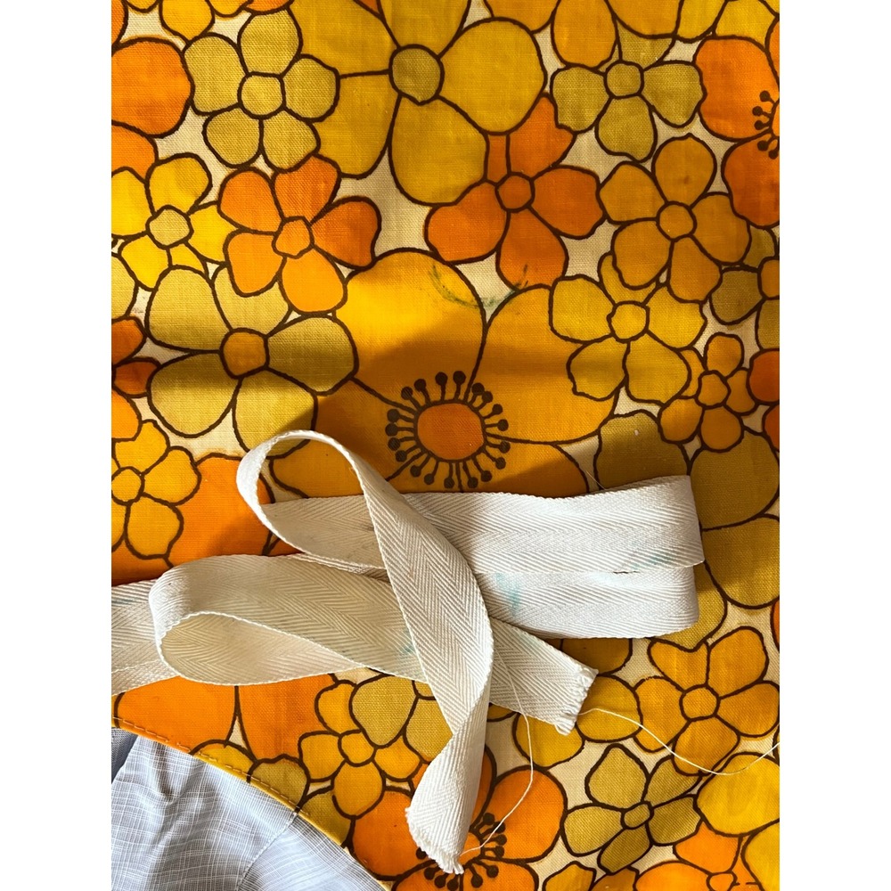Vintage Jebina Designs Apron Orange Yellow Floral Oilcloth PVC Made in England - Picture 11 of 11
